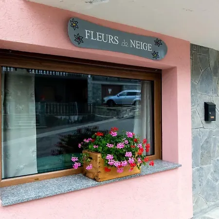Fleurs De Neige Apartment Pila  Exterior photo
